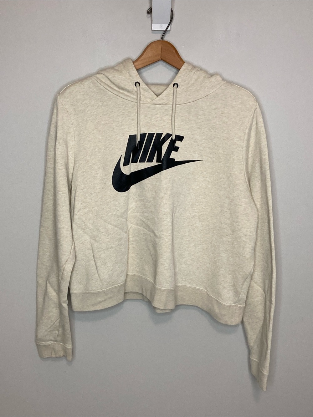 Nike Women's Cream Hoodie with Black Swoosh, Size XXL, oversized cropped - Picture 2 of 8
